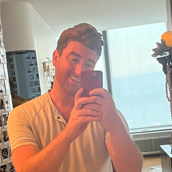 Meet your Posher, Justin - Picture 1 of 1